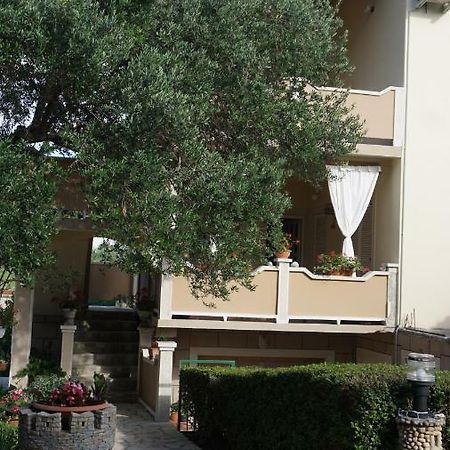 Apartmani Tatjana Раб Екстер'єр фото