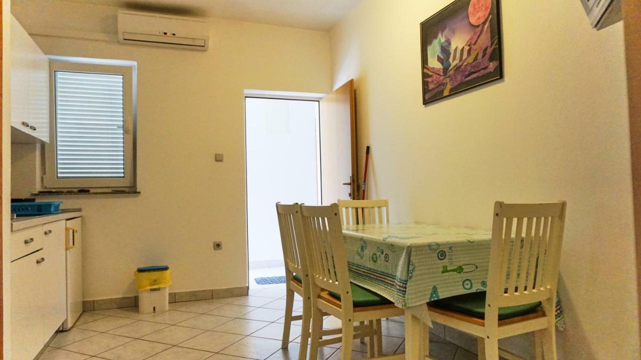 Apartmani Tatjana Раб Екстер'єр фото